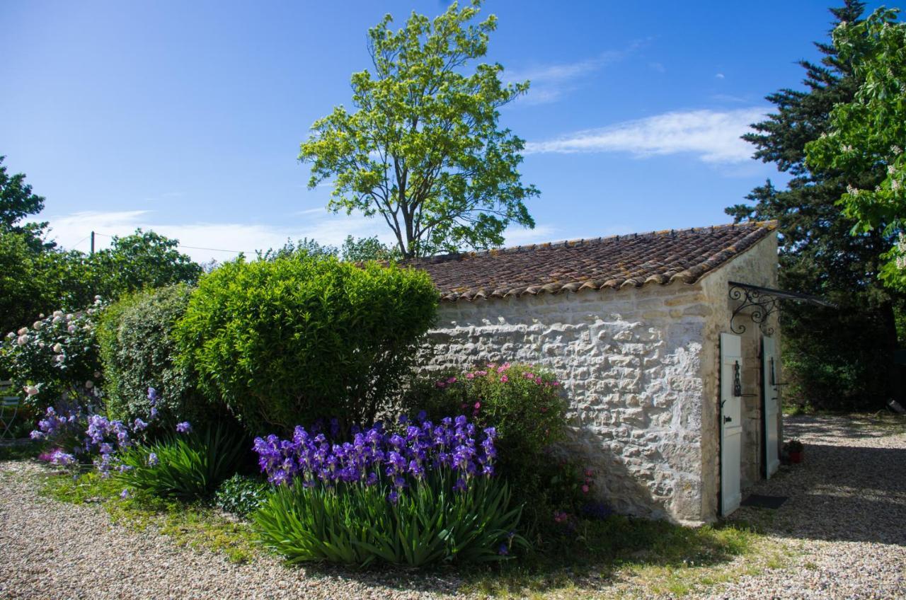 Bed and Breakfast Logis Saint Leonard Dompierre-sur-Mer Экстерьер фото