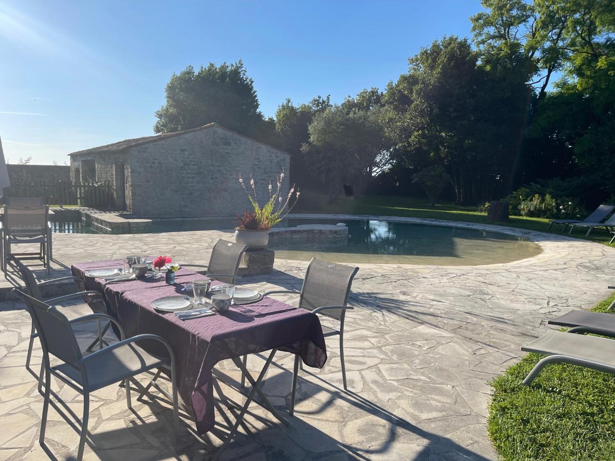 Bed and Breakfast Logis Saint Leonard Dompierre-sur-Mer Экстерьер фото