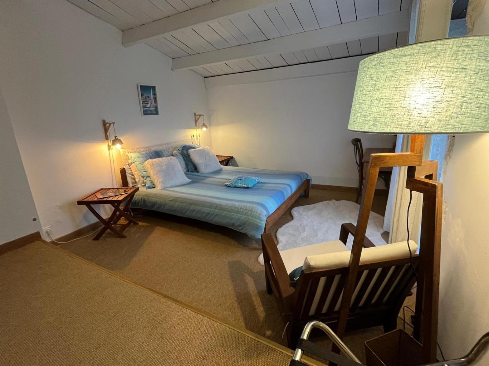 Bed and Breakfast Logis Saint Leonard Dompierre-sur-Mer Экстерьер фото